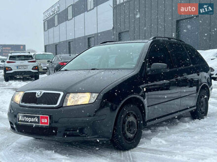 Черный Шкода Фабия, объемом двигателя 1.4 л и пробегом 276 тыс. км за 5440 $, фото 1 на Automoto.ua