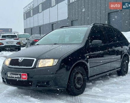 Черный Шкода Фабия, объемом двигателя 1.4 л и пробегом 276 тыс. км за 5440 $, фото 1 на Automoto.ua