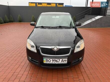 Черный Шкода Фабия, объемом двигателя 1.39 л и пробегом 209 тыс. км за 4800 $, фото 1 на Automoto.ua