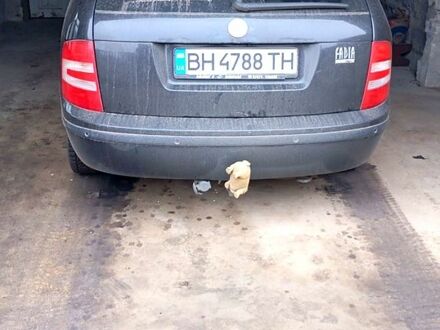 Черный Шкода Фабия, объемом двигателя 1.4 л и пробегом 294 тыс. км за 5100 $, фото 1 на Automoto.ua