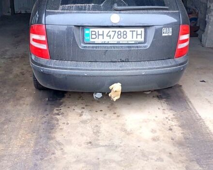 Черный Шкода Фабия, объемом двигателя 1.4 л и пробегом 294 тыс. км за 5100 $, фото 1 на Automoto.ua