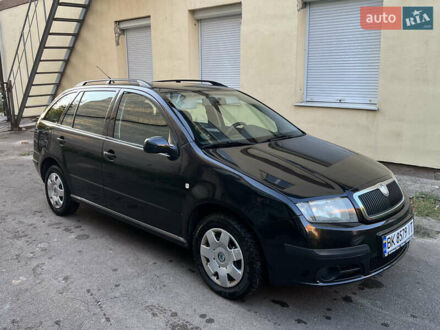 Чорний Шкода Фабія, об'ємом двигуна 1.4 л та пробігом 270 тис. км за 4400 $, фото 1 на Automoto.ua