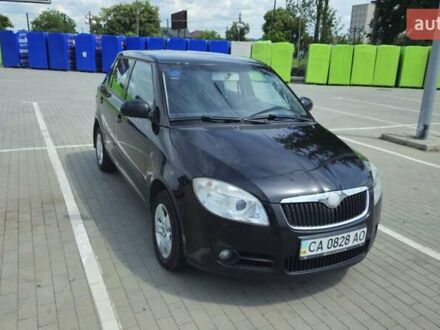 Чорний Шкода Фабія, об'ємом двигуна 1.4 л та пробігом 442 тис. км за 4300 $, фото 1 на Automoto.ua