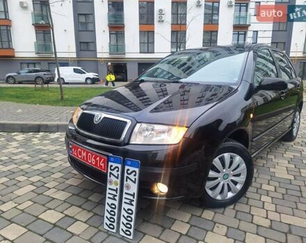 Черный Шкода Фабия, объемом двигателя 1.4 л и пробегом 137 тыс. км за 4750 $, фото 1 на Automoto.ua