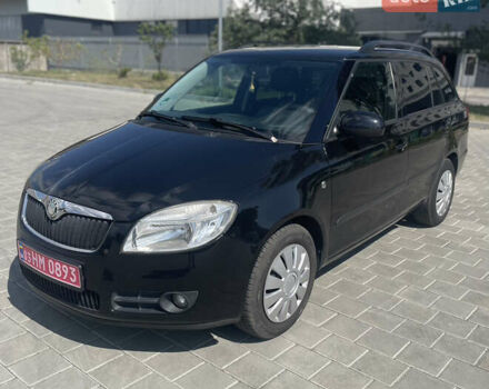 Черный Шкода Фабия, объемом двигателя 1.39 л и пробегом 250 тыс. км за 5500 $, фото 1 на Automoto.ua
