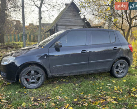 Шкода Фабия 2008 в Кролевце на Automoto.ua Черный Шкода Фабия, объемом двигателя 1.2 л и пробегом 200 тыс. км за 3990 $, фото 1 на Automoto.ua
