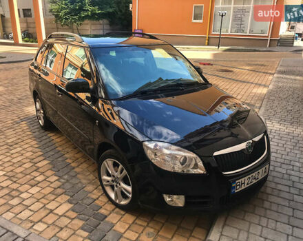 Черный Шкода Фабия, объемом двигателя 1.6 л и пробегом 200 тыс. км за 6900 $, фото 1 на Automoto.ua