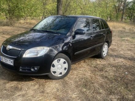 Черный Шкода Фабия, объемом двигателя 1.2 л и пробегом 250 тыс. км за 4400 $, фото 1 на Automoto.ua