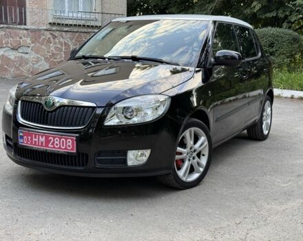 Черный Шкода Фабия, объемом двигателя 1.6 л и пробегом 206 тыс. км за 5600 $, фото 1 на Automoto.ua
