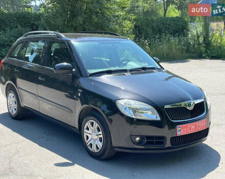 Черный Шкода Фабия, объемом двигателя 1.6 л и пробегом 230 тыс. км за 5499 $, фото 1 на Automoto.ua