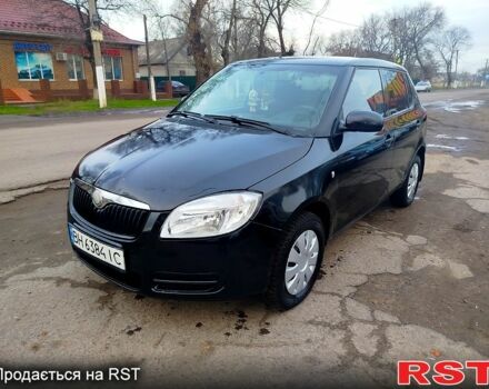 Черный Шкода Фабия, объемом двигателя 1.2 л и пробегом 218 тыс. км за 2500 $, фото 1 на Automoto.ua