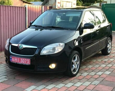 Черный Шкода Фабия, объемом двигателя 1.4 л и пробегом 204 тыс. км за 5900 $, фото 1 на Automoto.ua