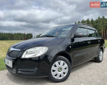 Черный Шкода Фабия, объемом двигателя 1.2 л и пробегом 213 тыс. км за 4550 $, фото 1 на Automoto.ua
