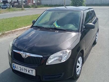 Черный Шкода Фабия, объемом двигателя 1.2 л и пробегом 304 тыс. км за 3500 $, фото 1 на Automoto.ua