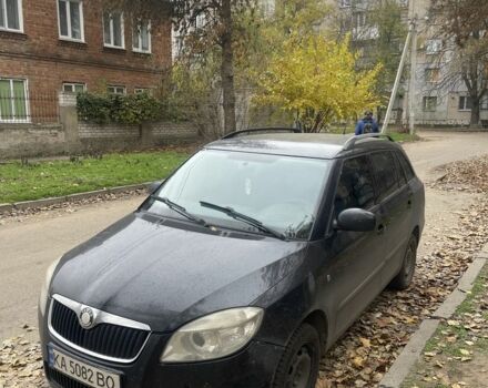 Черный Шкода Фабия, объемом двигателя 1.4 л и пробегом 200 тыс. км за 3600 $, фото 1 на Automoto.ua