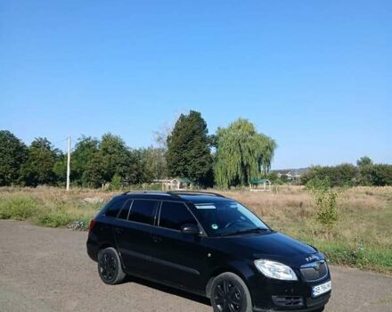 Черный Шкода Фабия, объемом двигателя 1.39 л и пробегом 175 тыс. км за 5100 $, фото 1 на Automoto.ua