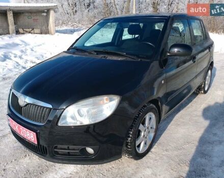 Черный Шкода Фабия, объемом двигателя 1.4 л и пробегом 135 тыс. км за 5400 $, фото 1 на Automoto.ua