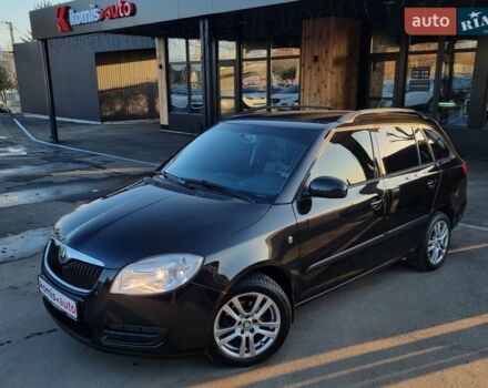 Черный Шкода Фабия, объемом двигателя 1.4 л и пробегом 194 тыс. км за 5299 $, фото 1 на Automoto.ua