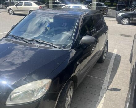 Черный Шкода Фабия, объемом двигателя 1.2 л и пробегом 203 тыс. км за 4100 $, фото 1 на Automoto.ua