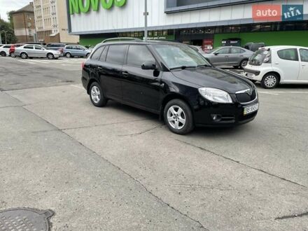 Шкода Фабия 2008 в Киеве на Automoto.ua Черный Шкода Фабия, объемом двигателя 1.6 л и пробегом 175 тыс. км за 5400 $, фото 1 на Automoto.ua