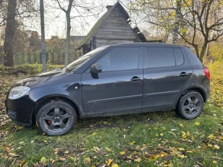 Шкода Фабия 2008 в Кролевце на Automoto.ua Черный Шкода Фабия, объемом двигателя 1.2 л и пробегом 200 тыс. км за 3950 $, фото 1 на Automoto.ua