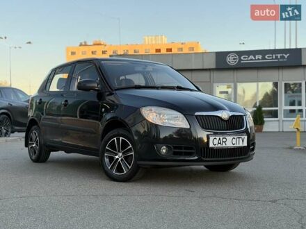 Шкода Фабия 2008 в Киеве на Automoto.ua Черный Шкода Фабия, объемом двигателя 1.39 л и пробегом 186 тыс. км за 5500 $, фото 1 на Automoto.ua