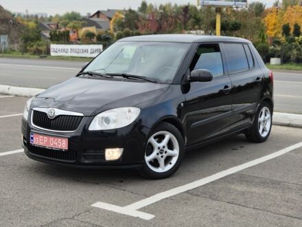 Черный Шкода Фабия, объемом двигателя 1.4 л и пробегом 192 тыс. км за 5500 $, фото 1 на Automoto.ua