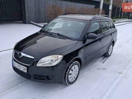 Черный Шкода Фабия, объемом двигателя 1.2 л и пробегом 210 тыс. км за 3300 $, фото 1 на Automoto.ua