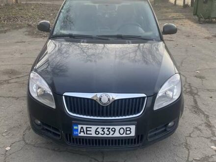 Черный Шкода Фабия, объемом двигателя 1.42 л и пробегом 281 тыс. км за 4400 $, фото 1 на Automoto.ua