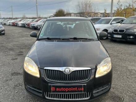 Черный Шкода Фабия, объемом двигателя 1.39 л и пробегом 172 тыс. км за 5999 $, фото 1 на Automoto.ua