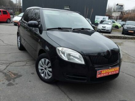 Черный Шкода Фабия, объемом двигателя 1.2 л и пробегом 195 тыс. км за 4200 $, фото 1 на Automoto.ua