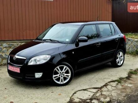 Чорний Шкода Фабія, об'ємом двигуна 1.6 л та пробігом 201 тис. км за 7999 $, фото 1 на Automoto.ua