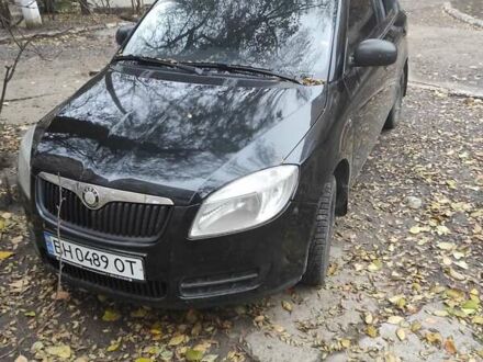 Чорний Шкода Фабія, об'ємом двигуна 1.2 л та пробігом 317 тис. км за 4800 $, фото 1 на Automoto.ua