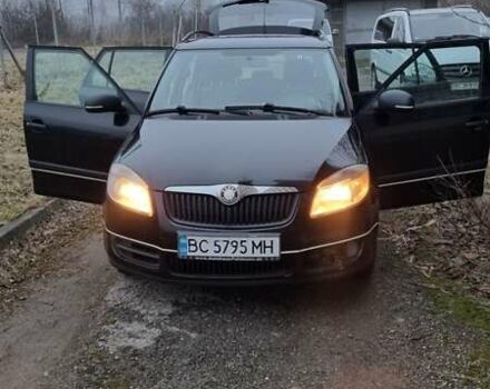 Черный Шкода Фабия, объемом двигателя 1.42 л и пробегом 248 тыс. км за 5000 $, фото 1 на Automoto.ua