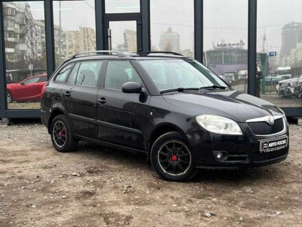 Черный Шкода Фабия, объемом двигателя 0 л и пробегом 124 тыс. км за 4990 $, фото 1 на Automoto.ua