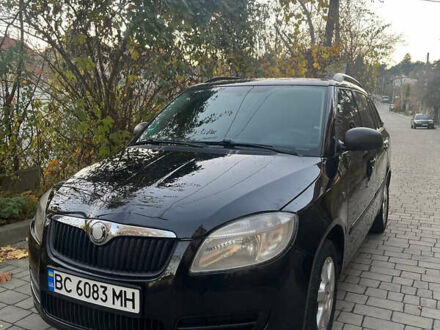 Черный Шкода Фабия, объемом двигателя 1.2 л и пробегом 270 тыс. км за 3850 $, фото 1 на Automoto.ua