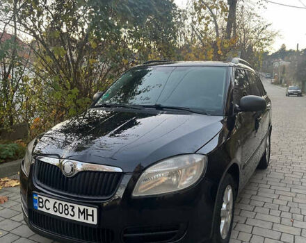 Черный Шкода Фабия, объемом двигателя 1.2 л и пробегом 270 тыс. км за 3850 $, фото 1 на Automoto.ua