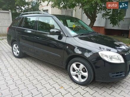 Черный Шкода Фабия, объемом двигателя 1.4 л и пробегом 180 тыс. км за 5950 $, фото 1 на Automoto.ua