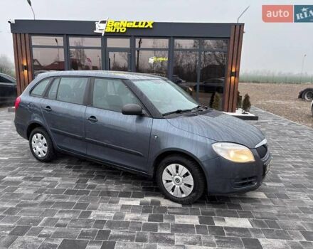 Черный Шкода Фабия, объемом двигателя 1.39 л и пробегом 207 тыс. км за 5799 $, фото 1 на Automoto.ua