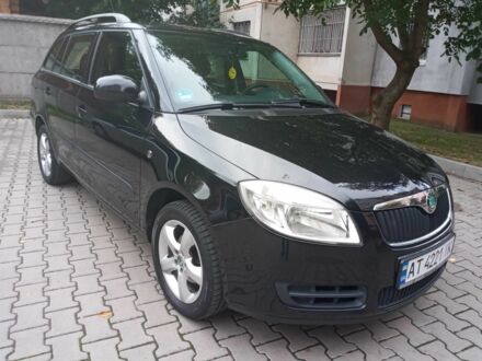 Черный Шкода Фабия, объемом двигателя 1.4 л и пробегом 180 тыс. км за 5950 $, фото 1 на Automoto.ua