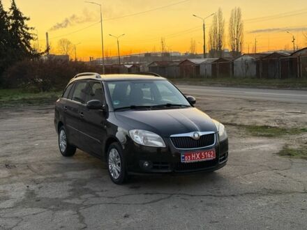 Черный Шкода Фабия, объемом двигателя 0 л и пробегом 186 тыс. км за 6000 $, фото 1 на Automoto.ua