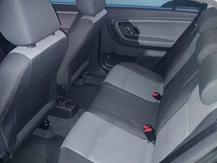 Черный Шкода Фабия, объемом двигателя 1 л и пробегом 223 тыс. км за 4485 $, фото 1 на Automoto.ua