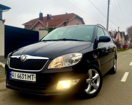 Черный Шкода Фабия, объемом двигателя 1.2 л и пробегом 243 тыс. км за 5300 $, фото 1 на Automoto.ua