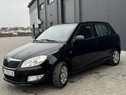 Черный Шкода Фабия, объемом двигателя 1.2 л и пробегом 257 тыс. км за 5600 $, фото 1 на Automoto.ua