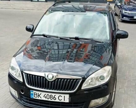 Чорний Шкода Фабія, об'ємом двигуна 1.2 л та пробігом 394 тис. км за 5500 $, фото 1 на Automoto.ua