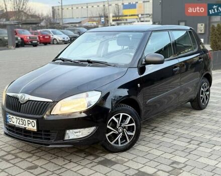 Черный Шкода Фабия, объемом двигателя 1.2 л и пробегом 176 тыс. км за 3999 $, фото 1 на Automoto.ua