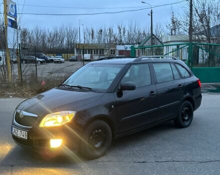 Чорний Шкода Фабія, об'ємом двигуна 1.4 л та пробігом 330 тис. км за 2550 $, фото 1 на Automoto.ua
