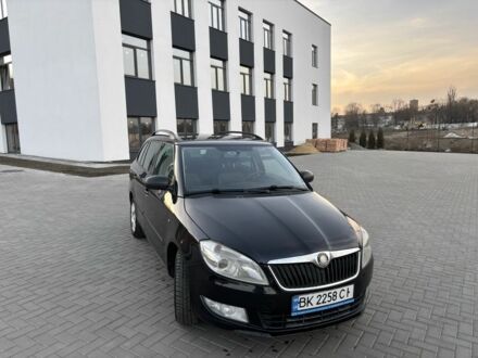 Шкода Фабія 2010 у Рівному на Automoto.ua Чорний Шкода Фабія, об'ємом двигуна 1.6 л та пробігом 250 тис. км за 5200 $, фото 1 на Automoto.ua