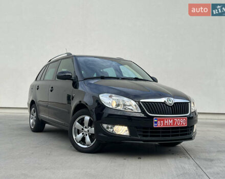 Шкода Фабия 2010 в Луцке на Automoto.ua Черный Шкода Фабия, объемом двигателя 1.2 л и пробегом 141 тыс. км за 6850 $, фото 1 на Automoto.ua