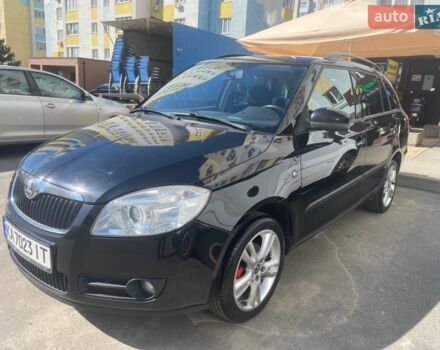 Черный Шкода Фабия, объемом двигателя 1.6 л и пробегом 250 тыс. км за 6800 $, фото 1 на Automoto.ua